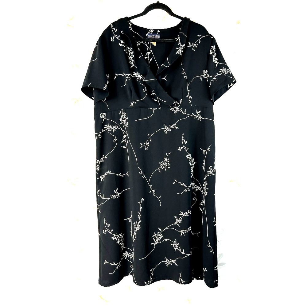 Herman Geist Dress Womens 20W Black White Floral Design V Neck Short Sleeve‎